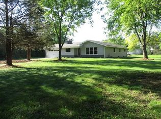 S21W35885 Parry Rd, Oconomowoc, WI 53066