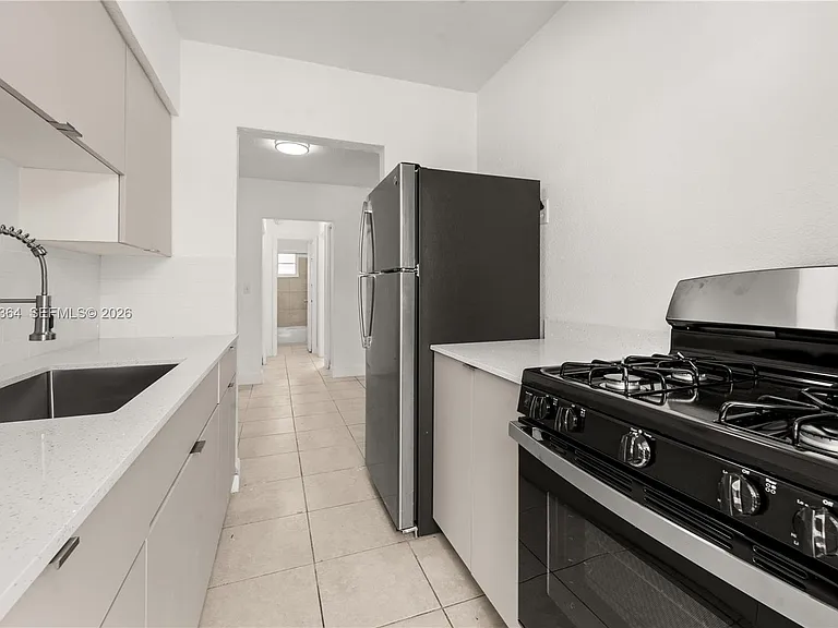 6905 Rue Vendome #8 — Photo 7