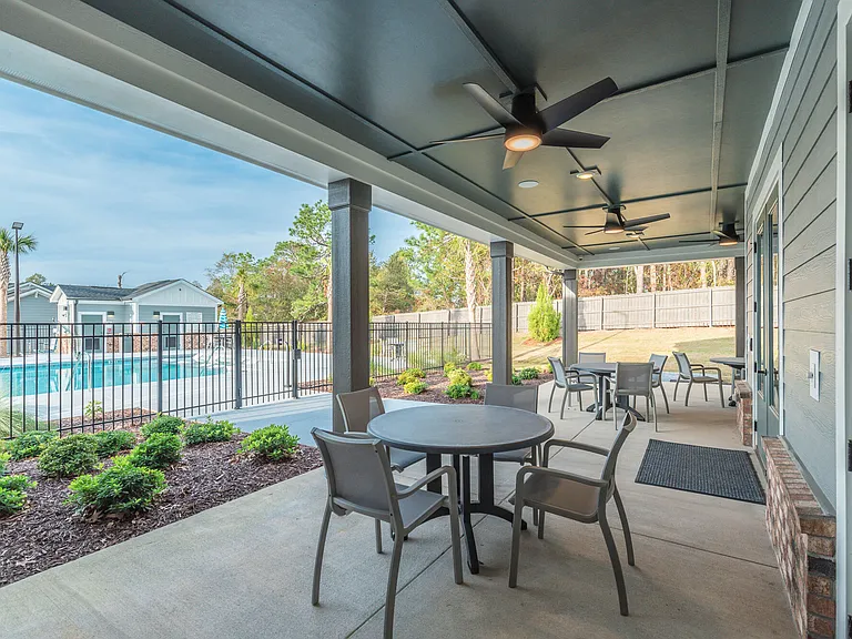 West Park Townhomes — Photo 15