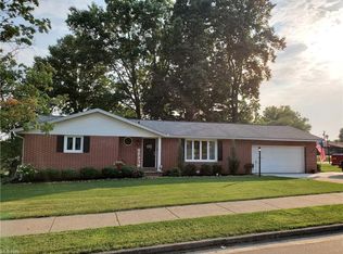 132 Hillside Dr, Dover, OH
