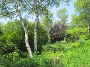 15 Jewell Rd, Peaks Island, ME 04108