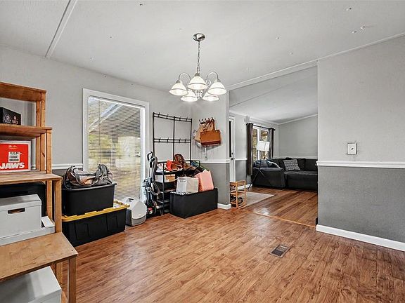 4th image of 173 PLANKTON AVENUE