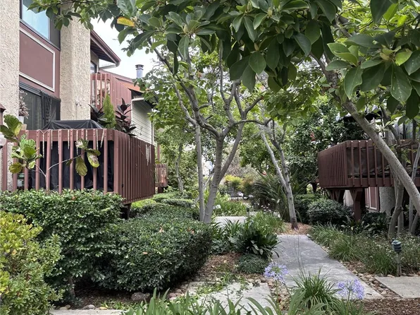 13942 Oxnard St, Valley Glen, CA 91401