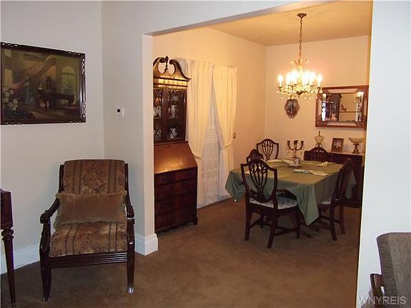 3rd image of 2441 Linwood Ave
