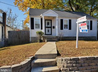 4 Vale Pl, Capitol Heights, MD 20743