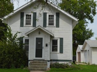 415 4th Ave NE, Aberdeen, SD 57401