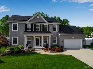 57 Cedar Ridge Cir, Grand Island, NY 14072