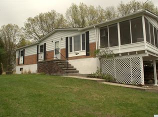 114 Mountain View Dr, Elizaville, NY 12523