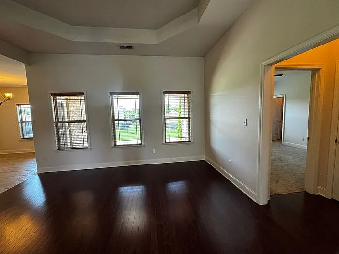 29635 Laura Ridge Dr NW — Photo 9