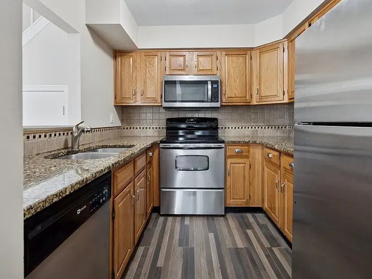 4 Ray Ct — Photo 6