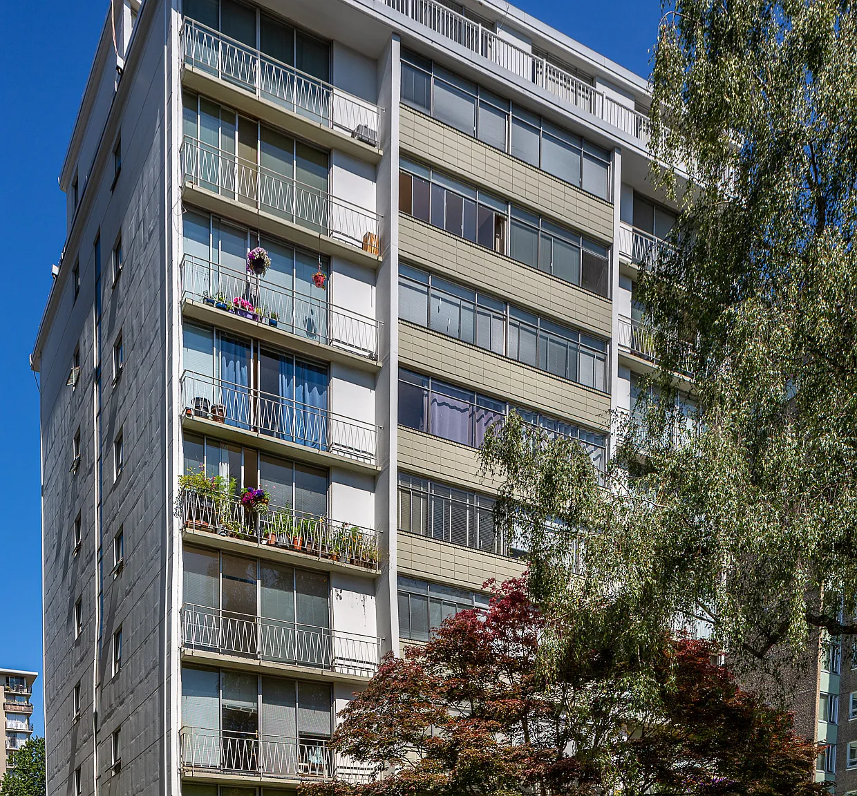 Edgemont — Photo 1