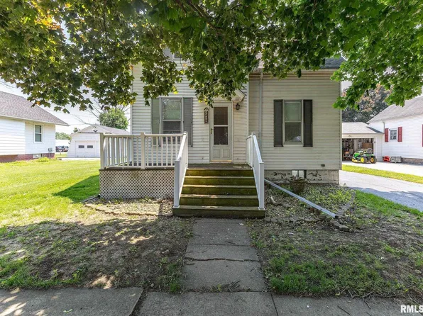 304 S 5th Ave, New Windsor, IL 61465