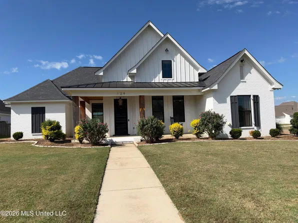 129 Coventry Ln, Canton, MS 39046