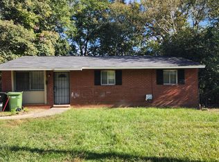 1052 Enoch Dr, Columbus, GA 31906