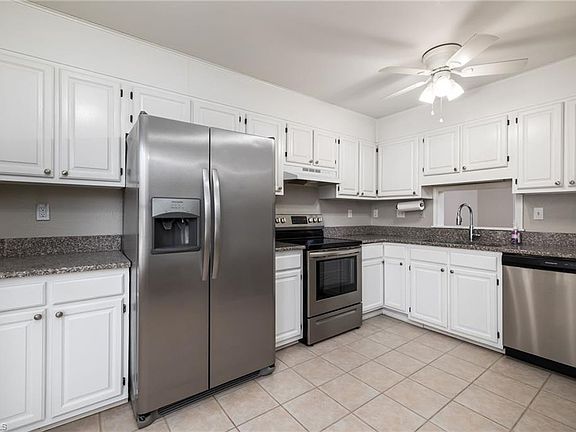 3rd image of 2502 Cottage Pl