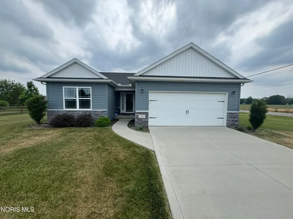 2 Glacier Ln, Delta, OH 43515