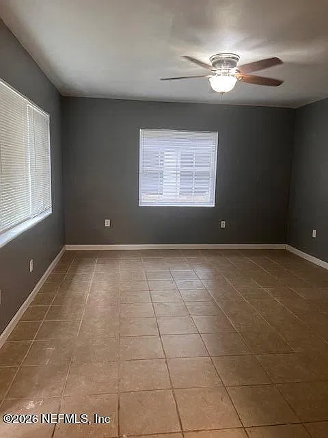 3 bed, 1.0 bath, 1416 sqft, $1,400 — Photo 3