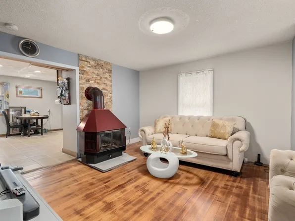 24 Hathaway St, Lynn, MA 01905