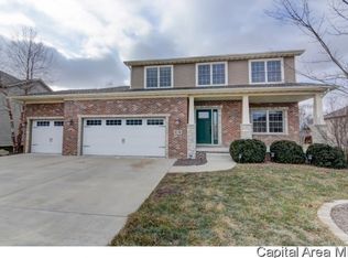 609 Grove St, Chatham, IL 62629