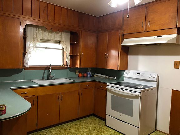 3rd image of 301 Wilkes St