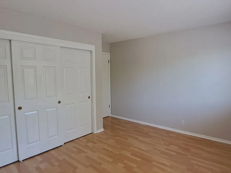 320 Stamper Cir — Photo 33