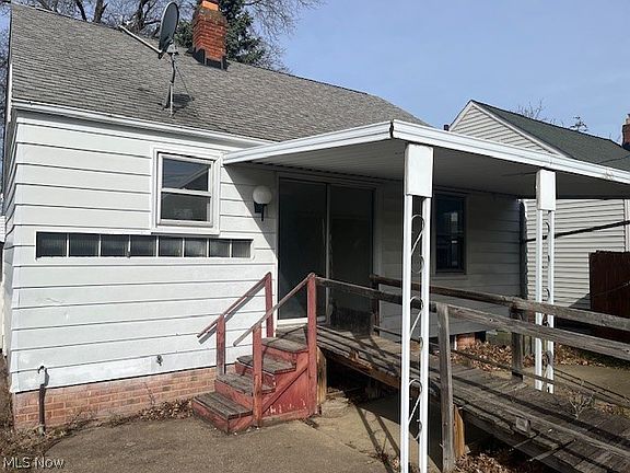 3rd image of 5127 Erwin St