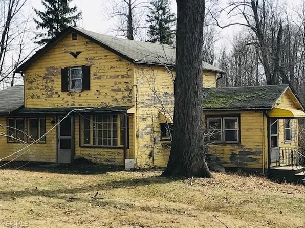 145 Calla Rd E, Youngstown, OH 44514