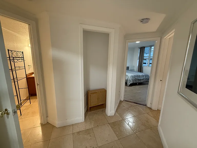 801 Brickell Bay Dr #470 — Photo 14