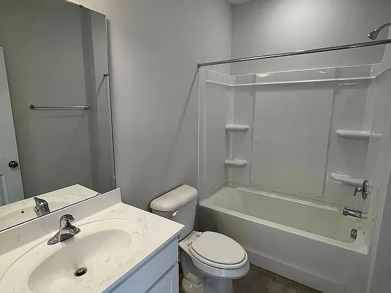 1049 Islip Pl — Photo 43