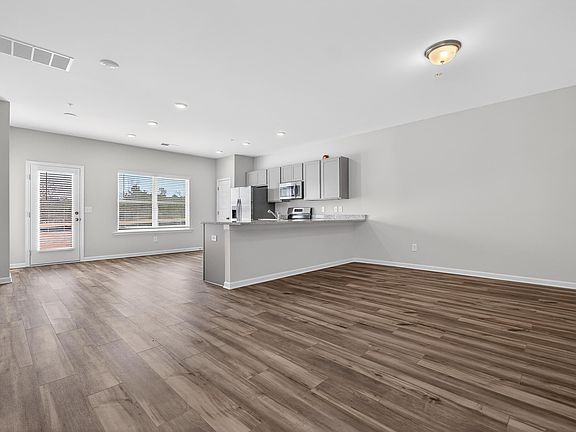 5th image of 4544 Village Springs Sq #4