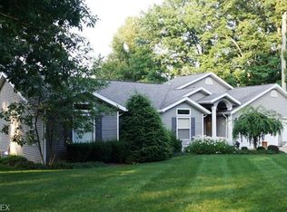 22 Pueblo Trl, Malvern, OH 44644