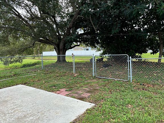 2nd image of 2280 SE Tiffany Ave