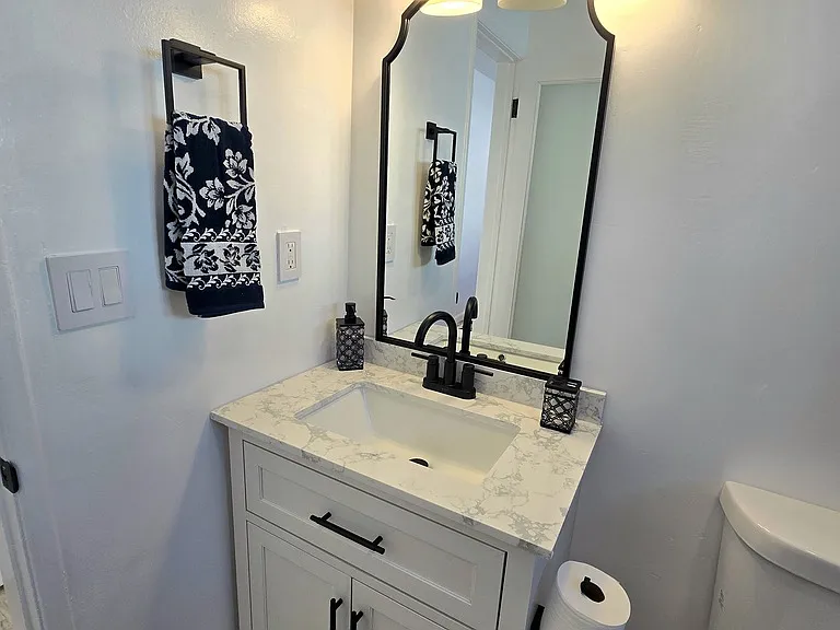 3836 3rd Ave #6 — Photo 16