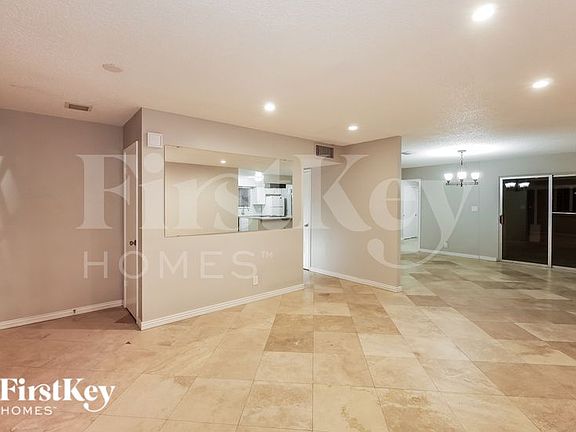 4th image of 3813 W Townley Ave