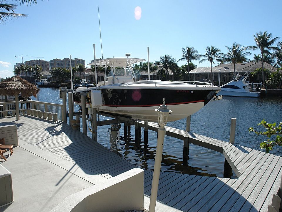 boat lift and lower deck 