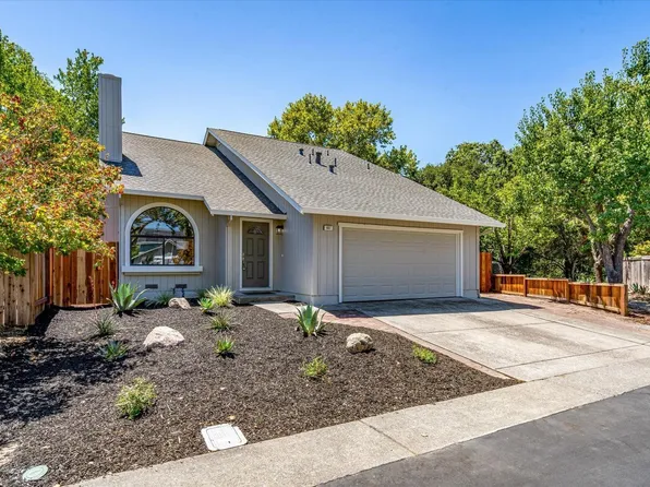 607 Oman Springs Circle, Sonoma, CA 95476
