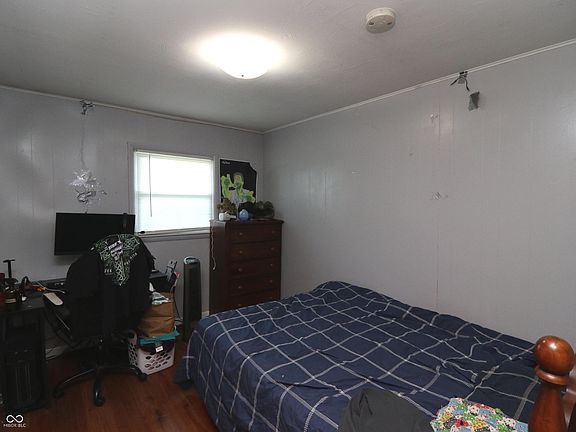 5th image of 409 Waynetown Rd