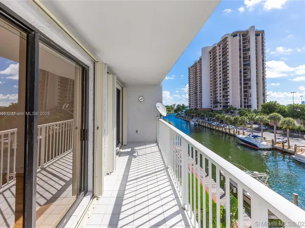 1650 NE 115th St APT 403, Miami, FL 33181