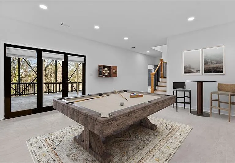350 Kelson Dr — Photo 45