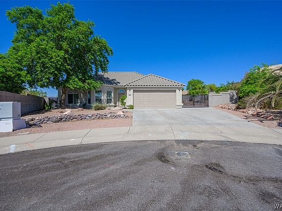 2nd image of 2931 Los Pueblos Drive