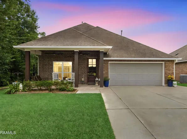 226 Travailleur Rd, Lafayette, LA 70506