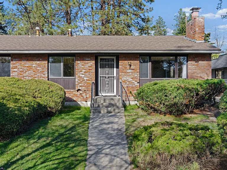 5534 N Driscoll Blvd — Photo 2