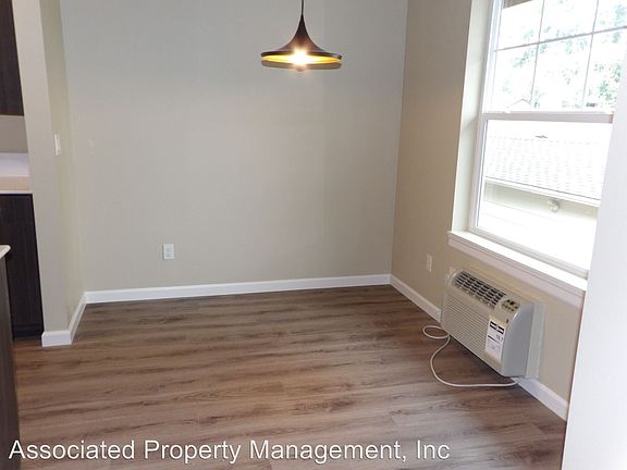 2nd image of 690 SE 5th Ave APT 205