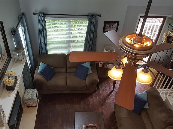 2nd image of 306 Hamblen Ct