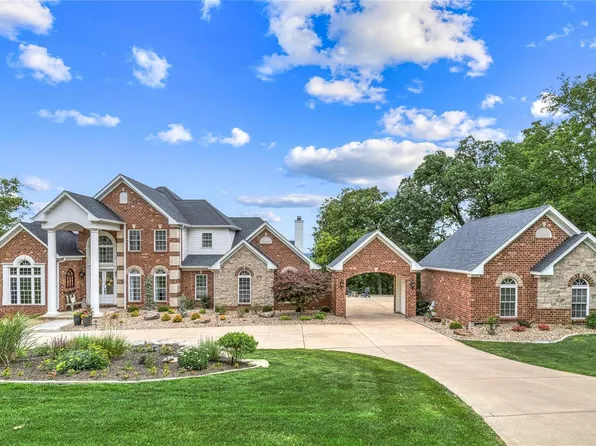 693 Claremoor Pass, Weldon Spring, MO 63304