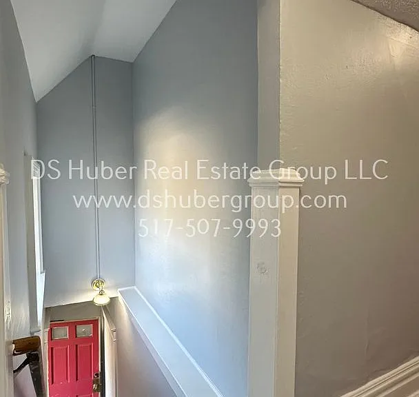 533.5 N Seymour Ave — Photo 5