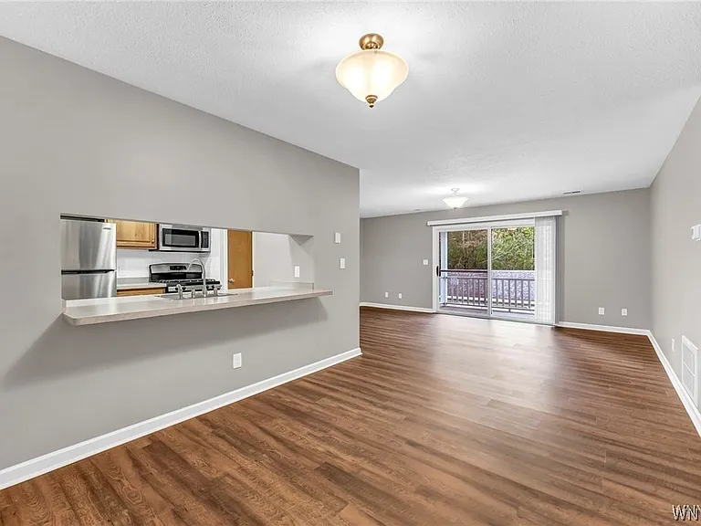 6632 Erie Rd — Photo 11