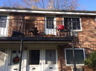 180 Jervis Ave, Farmingdale, NY 11735