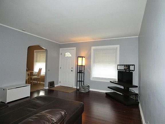 3rd image of 217 Geneva Ave