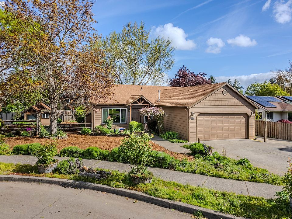 1st image of 481 SE 43rd Cir